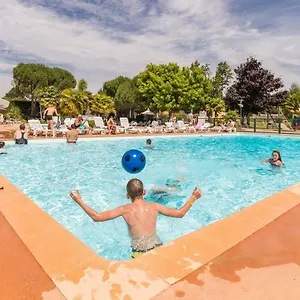 Camping Planete Mobil Homes - Château De Galinée, Saint-Cast-le-Guildo